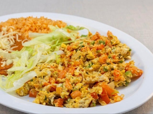 Huevos a la Mexicana.